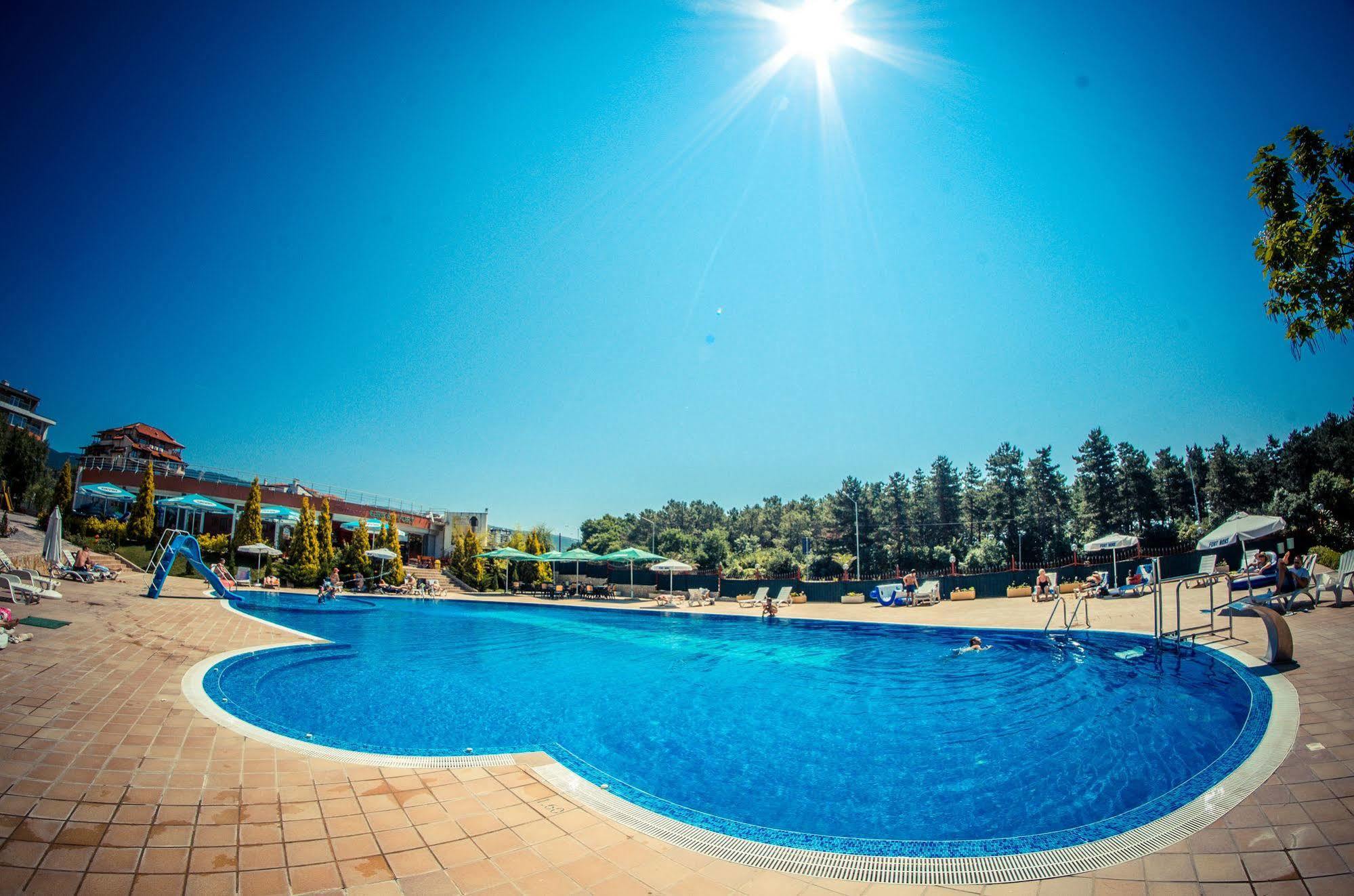 Gt Green Fort Beach Apartments Sluneční pobřeží Exteriér fotografie