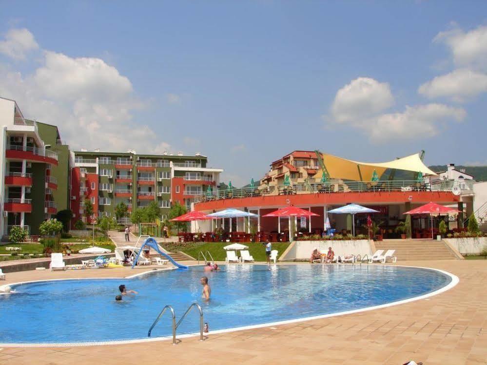 Gt Green Fort Beach Apartments Sluneční pobřeží Exteriér fotografie